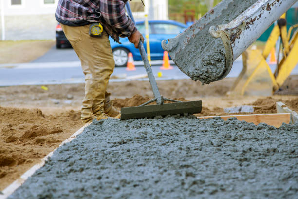 Best Commercial Concrete Services in Fowlerville, MI